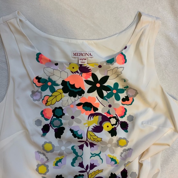 Cream shift dress w/ pink accent - Picture 3 of 3